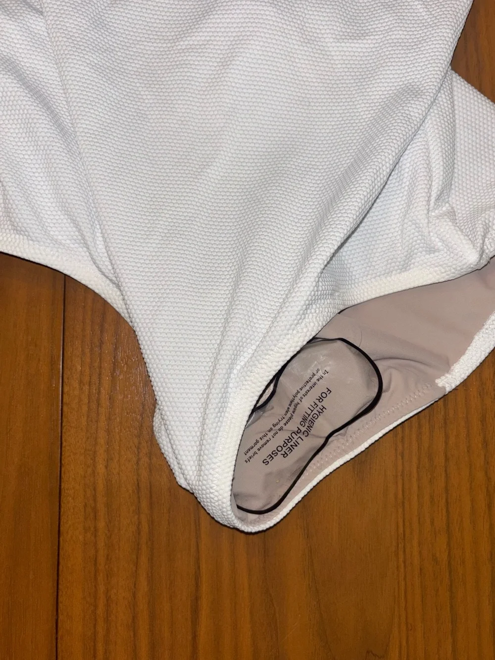*NWT* Lululemon Waterside Honeycomb Swim One-Piece*B/C Cup in White size L
